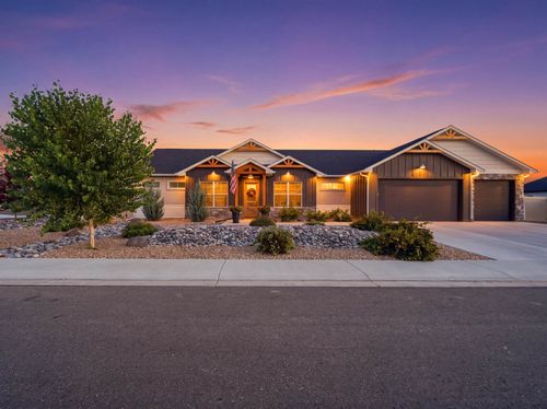 734 Flamecrest Dr, Fruita, CO, 81521-8401 | Card Image