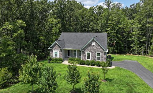 8005 Ashford Dr, FREDERICKSBURG, VA, 22407-2000 | Card Image