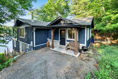 18 Inverlochy Rd E, Carling, ON, P0G1G0 | Card Image