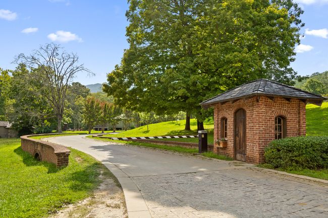 Double Gated Community | Image 9