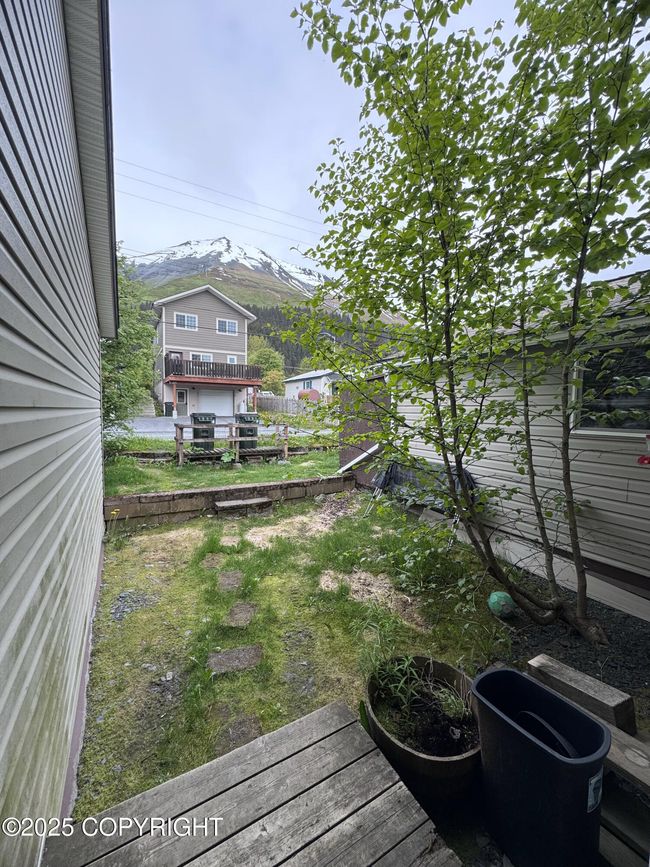 Courtyard between C & D | Image 30