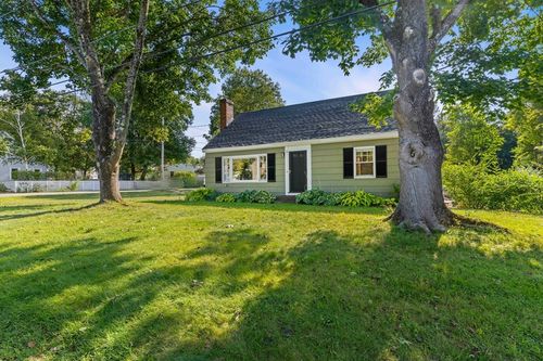 7 Marjorie St, Groveland, MA, 01834-1338 | Card Image