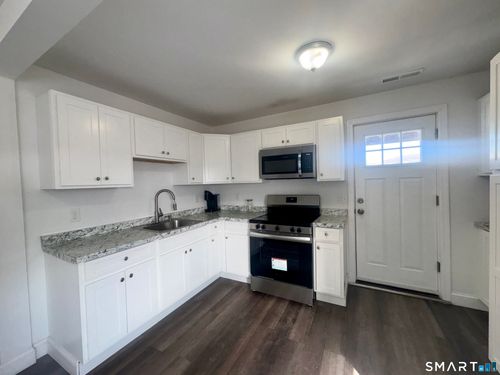 3-22 Brewster St, Waterbury, CT, 06704-3004 | Card Image