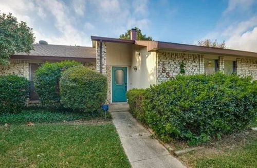 830 Meadowlark Dr, Lewisville, TX, 75067-5814 | Card Image