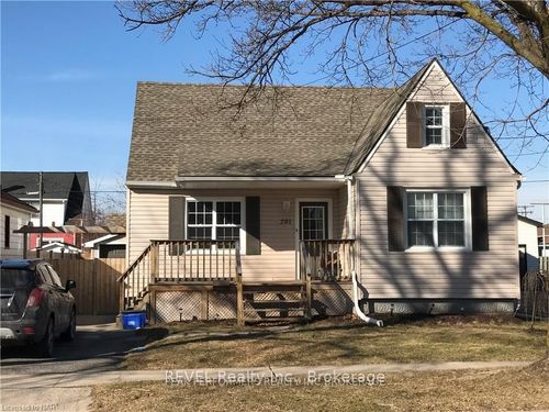 {{alt}} | Card Image