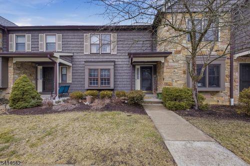 41 Purple Martin Dr, Hackettstown, NJ, 07840-3110 | Card Image