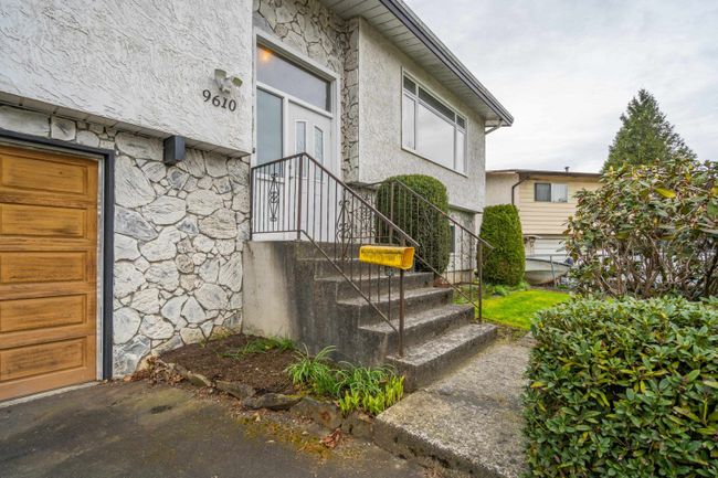 9610 Aberdeen Crescent, House other with 3 bedrooms, 2 bathrooms and 3 parking in Rosedale BC | Image 2