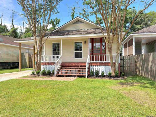 8608 Nottaway St, Denham Springs, LA, 70726 | Card Image