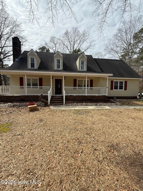 1390 Foster Rd, Grimesland, NC, 27837-9076 | Card Image