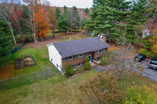 20 Valley Rd, Forestburgh, NY, 12777-6102 | Card Image