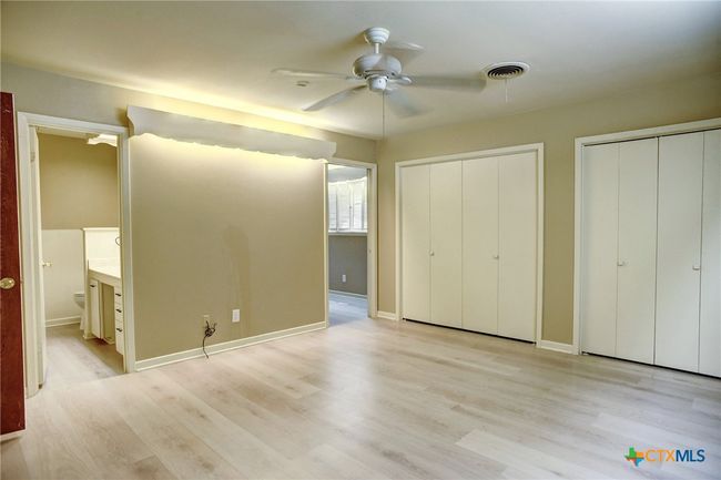 1705 Neuman St, House other with 4 bedrooms, 3 bathrooms and null parking in Gonzales TX | Image 18