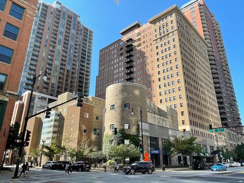 apt-1604-40 E 9th St, CHICAGO, IL, 60605-2150 | Card Image