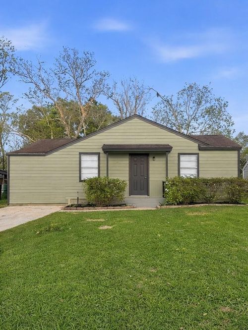 1308 N Rockisland St, Angleton, TX, 77515-3426 | Card Image