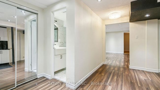 33 Dafoe Cres, House other with 6 bedrooms, 4 bathrooms and 2 parking in Brampton ON | Image 31