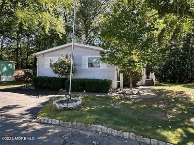 147 Libby Court, House other with 2 bedrooms, 2 bathrooms and null parking in Spotswood NJ | Image 3