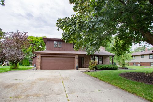 258 Thrasher St, Bloomingdale, IL, 60108-1371 | Card Image