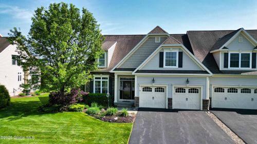 20 Beekman Pl, Queensbury, NY, 12804-9707 | Card Image
