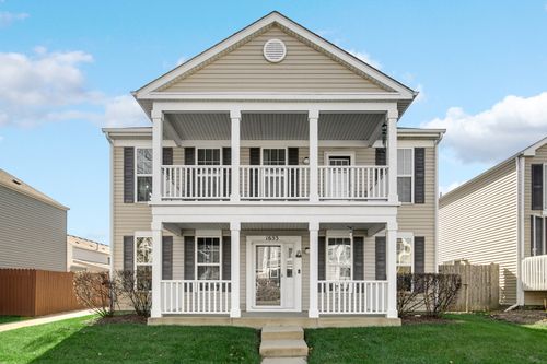 1653 Victoria Park Cir, Aurora, IL, 60504-4584 | Card Image