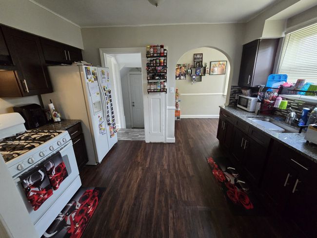 5775 Bedford St, House other with 3 bedrooms, 2 bathrooms and null parking in Detroit MI | Image 8