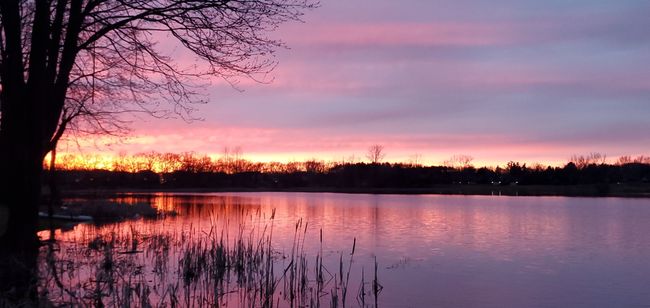 Sunset view of Lonesome Lake | Image 8