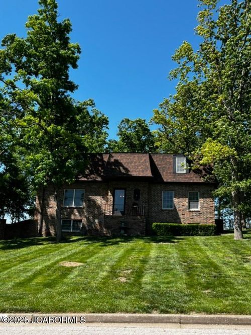 4910 Sharon Dr, Jefferson City, MO, 65109-0139 | Card Image