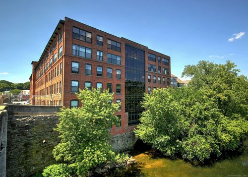 unit-203-145 Canal St, Shelton, CT, 06484-8110 | Card Image