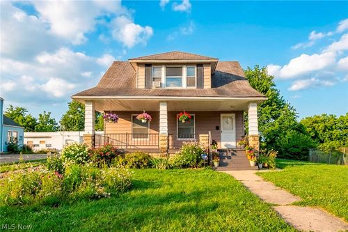 15264 Broadway Ave, Maple Heights, OH, 44137-1114 | Card Image