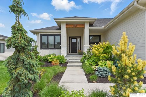 11511 S 190th St, Gretna, NE, 68028-3585 | Card Image