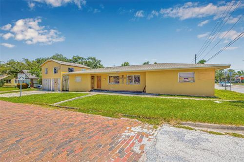 2000 Dr Martin Luther King Jr St S, St Petersburg, FL, 33705-2652 | Card Image