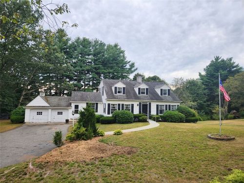 104 Old Great Rd, North Smithfield, RI, 02896-7750 | Card Image