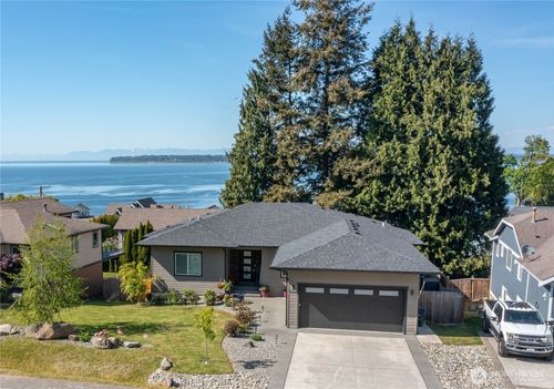 5544 Whitehorn Way, Blaine, WA, 98230-9052 | Card Image