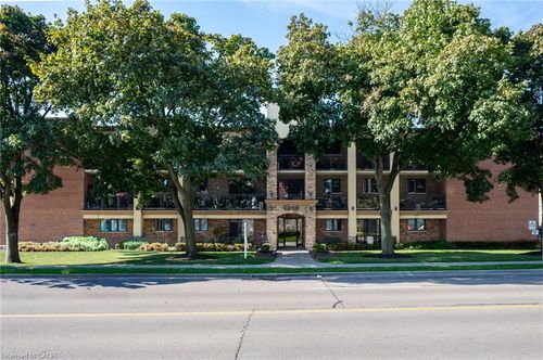 303-1212 Fennell Ave E, Hamilton, ON, L8T1T2 | Card Image