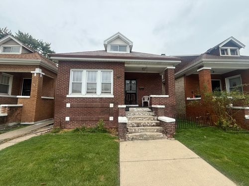 8542 S Elizabeth Street, Chicago, IL, 60620 | Card Image