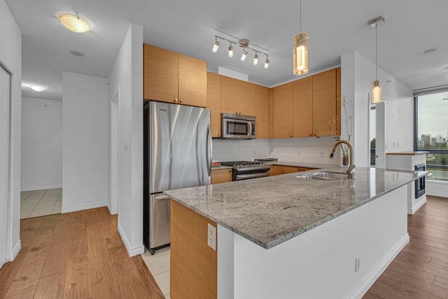 1602 - 400 Capilano Rd, Condo with 2 bedrooms, 2 bathrooms and 1 parking in Port Moody BC | Image 15