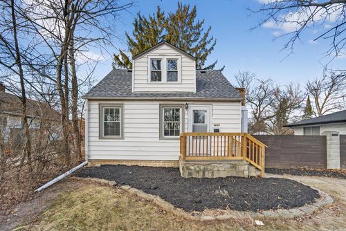 8630 W Lancaster Avenue, MILWAUKEE, WI, 53225 | Card Image
