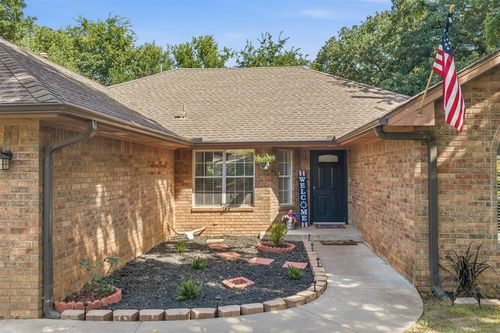 127 Tanglewood Drive, Pauls Valley, OK, 73075 | Card Image