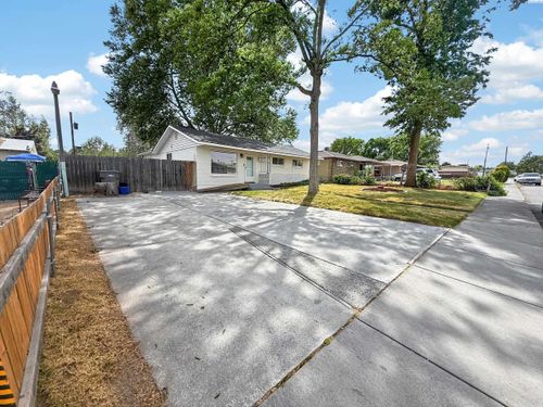 2007 W 5th Ave, Kennewick, WA, 99336-5122 | Card Image