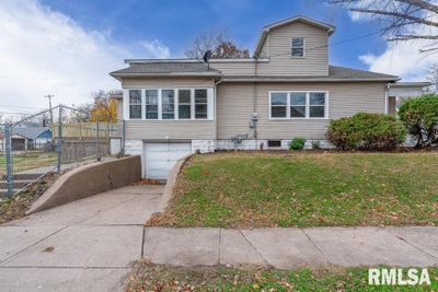 808 E 9 Th Street, House other with 5 bedrooms, 1 bathrooms and null parking in Muscatine IA | Image 2