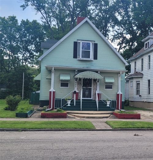 953 W Macon St, Decatur, IL, 62522-3017 | Card Image