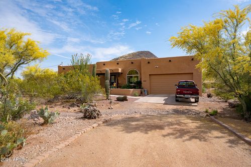 2143 E Cavalry Rd, New River, AZ, 85087-8688 | Card Image