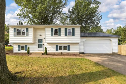 42 Bernwood Dr, North East, PA, 16428-1702 | Card Image