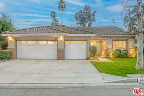 1220 Dincara Rd, Burbank, CA, 91506 | Card Image