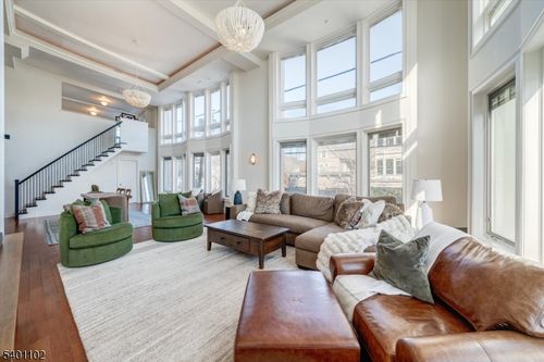 apt-1-119 Walnut St, Montclair, NJ, 07042-3886 | Card Image