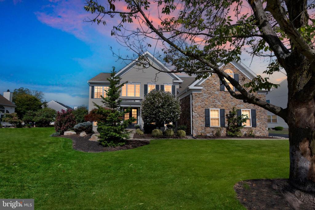 Persimmon Dr, Collegeville, PA 19426