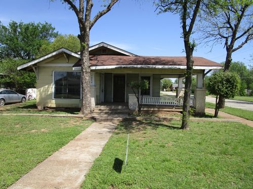1642 Pearl Ave, Wichita Falls, TX, 76301-5722 | Card Image