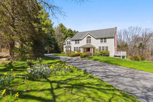 19 Juniper Ln, Stonington, CT, 06378-2332 | Card Image