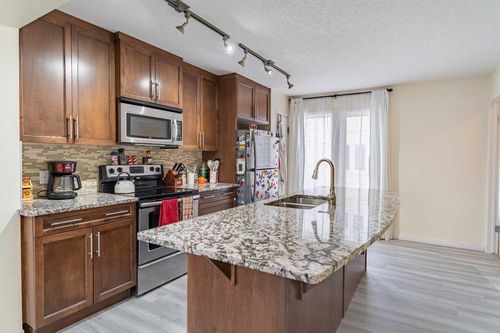 37 Auburn Bay Link Se, Calgary, AB, T3M0Y5 | Card Image