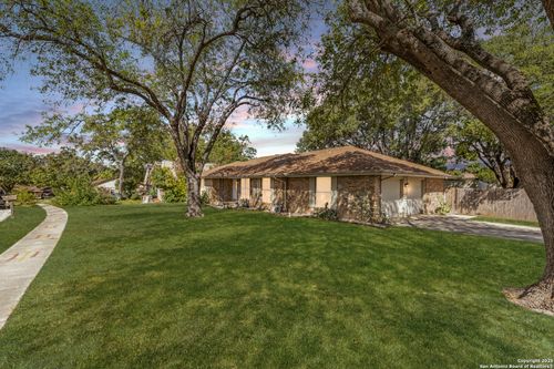 4023 Bentway St, San Antonio, TX, 78217-1704 | Card Image