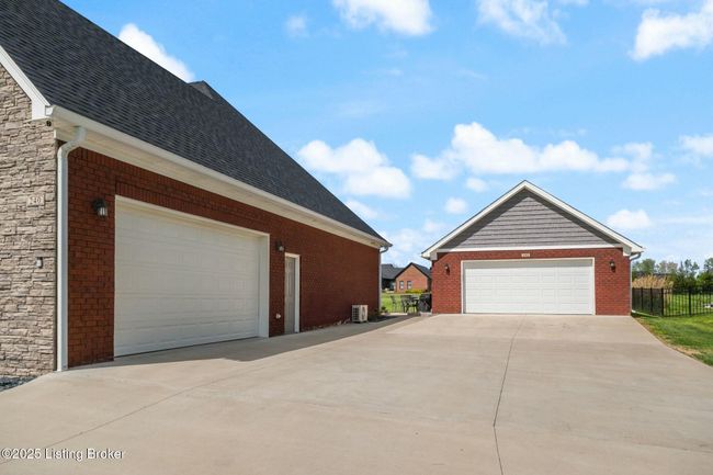 240 Brennan Ct, House other with 3 bedrooms, 2 bathrooms and null parking in Shepherdsville KY | Image 6