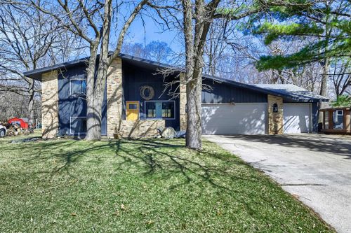 1651 99th Ave Nw, Coon Rapids, MN, 55433-5541 | Card Image